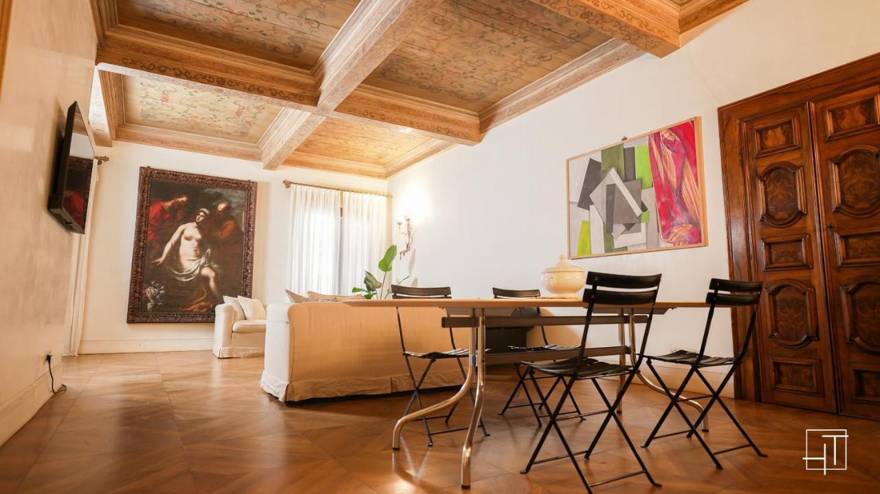 Ht - Casa Del Pittore In Piazza Delle Erbe Padua Exteriör bild